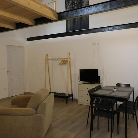 Kajari Apartmanhaz Balatonfőkajár 外观 照片