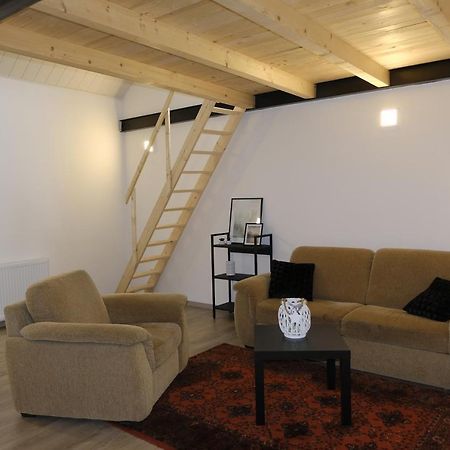 Kajari Apartmanhaz Balatonfőkajár 外观 照片