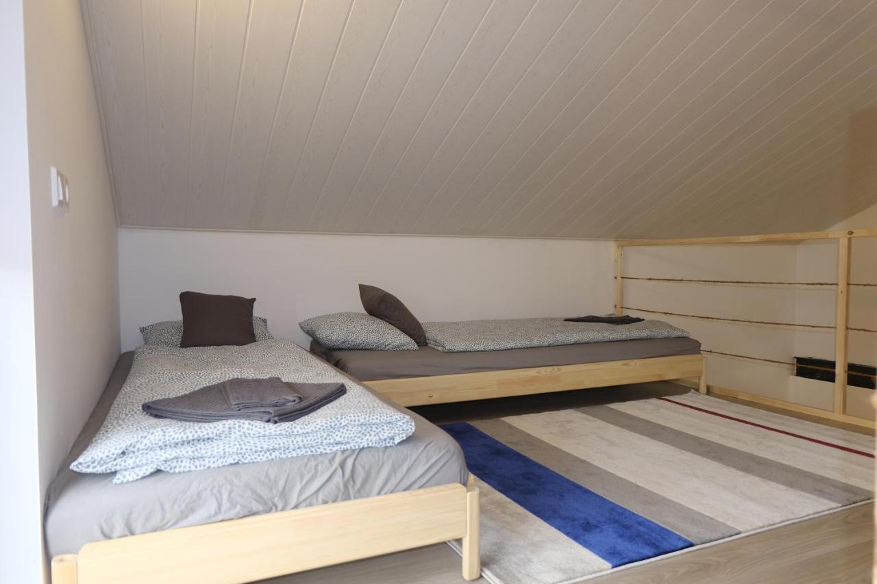 Kajari Apartmanhaz Balatonfőkajár 外观 照片