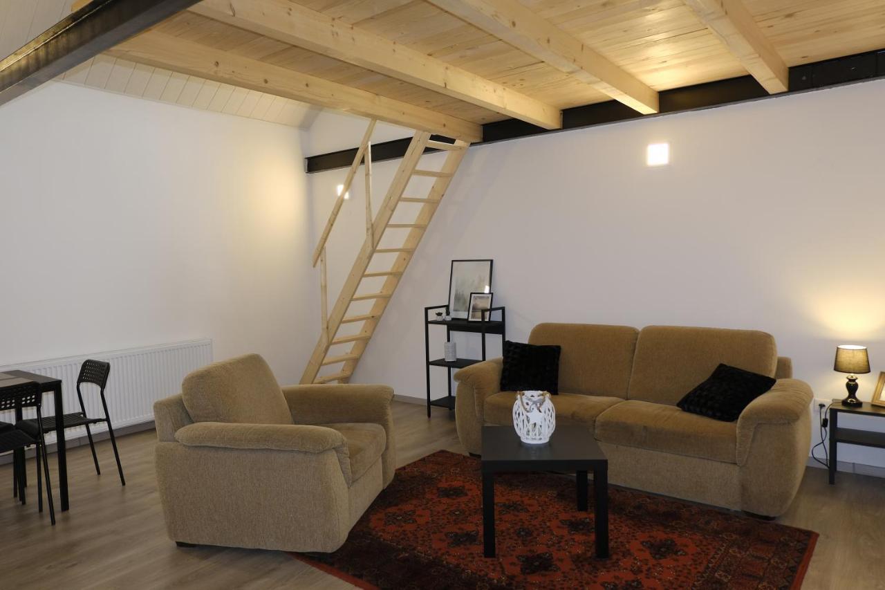 Kajari Apartmanhaz Balatonfőkajár 外观 照片