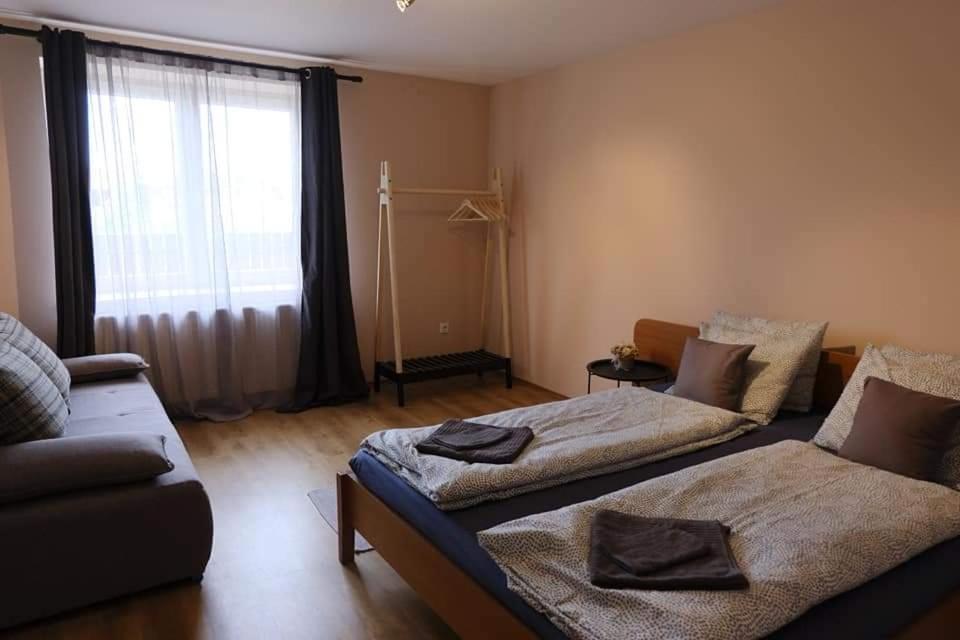 Kajari Apartmanhaz Balatonfőkajár 外观 照片