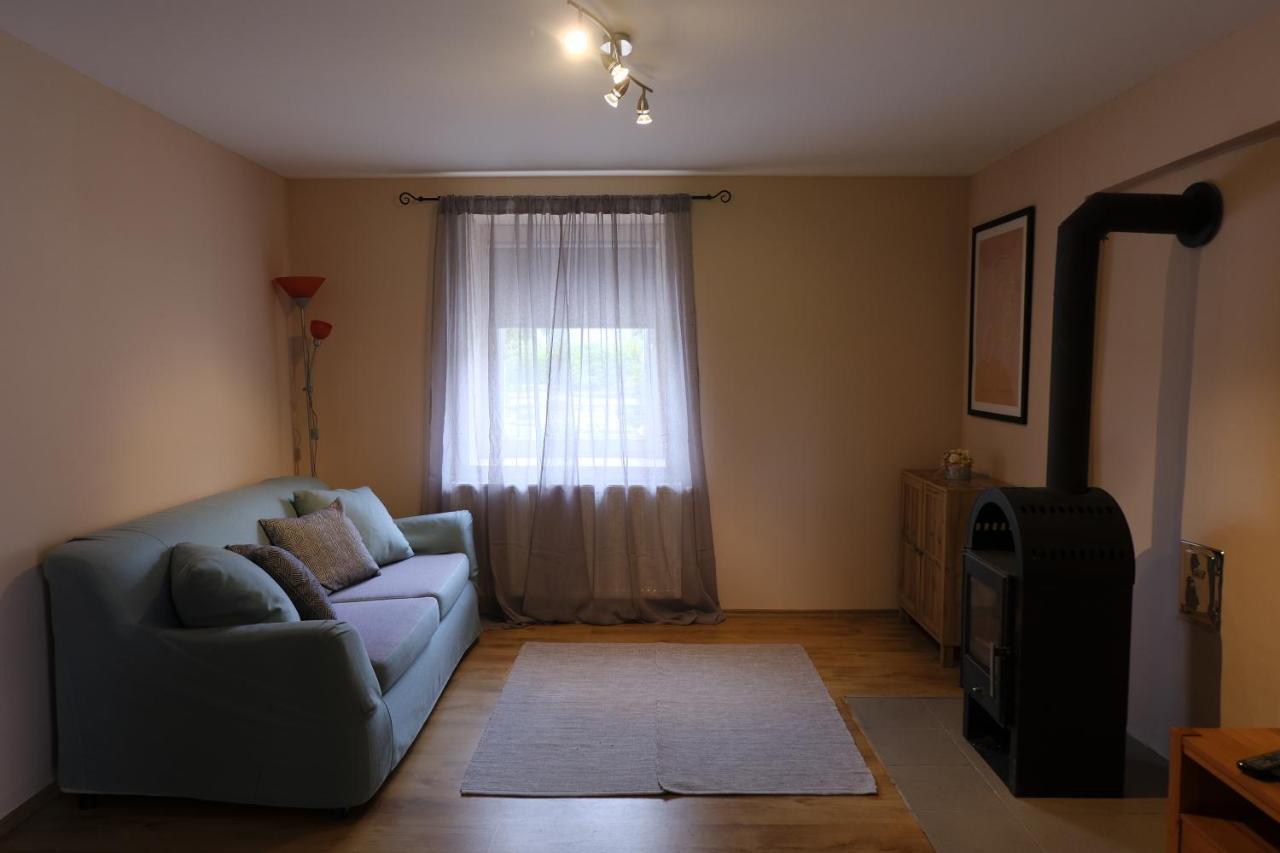 Kajari Apartmanhaz Balatonfőkajár 外观 照片